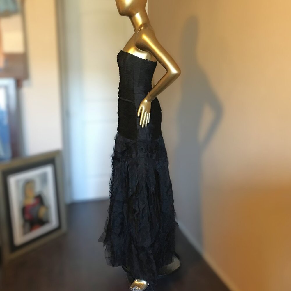BCBG MAX AZRIA "Marisa" Long Layered Silk Organza Gown in Black - Size 0 - Picture 8 of 16